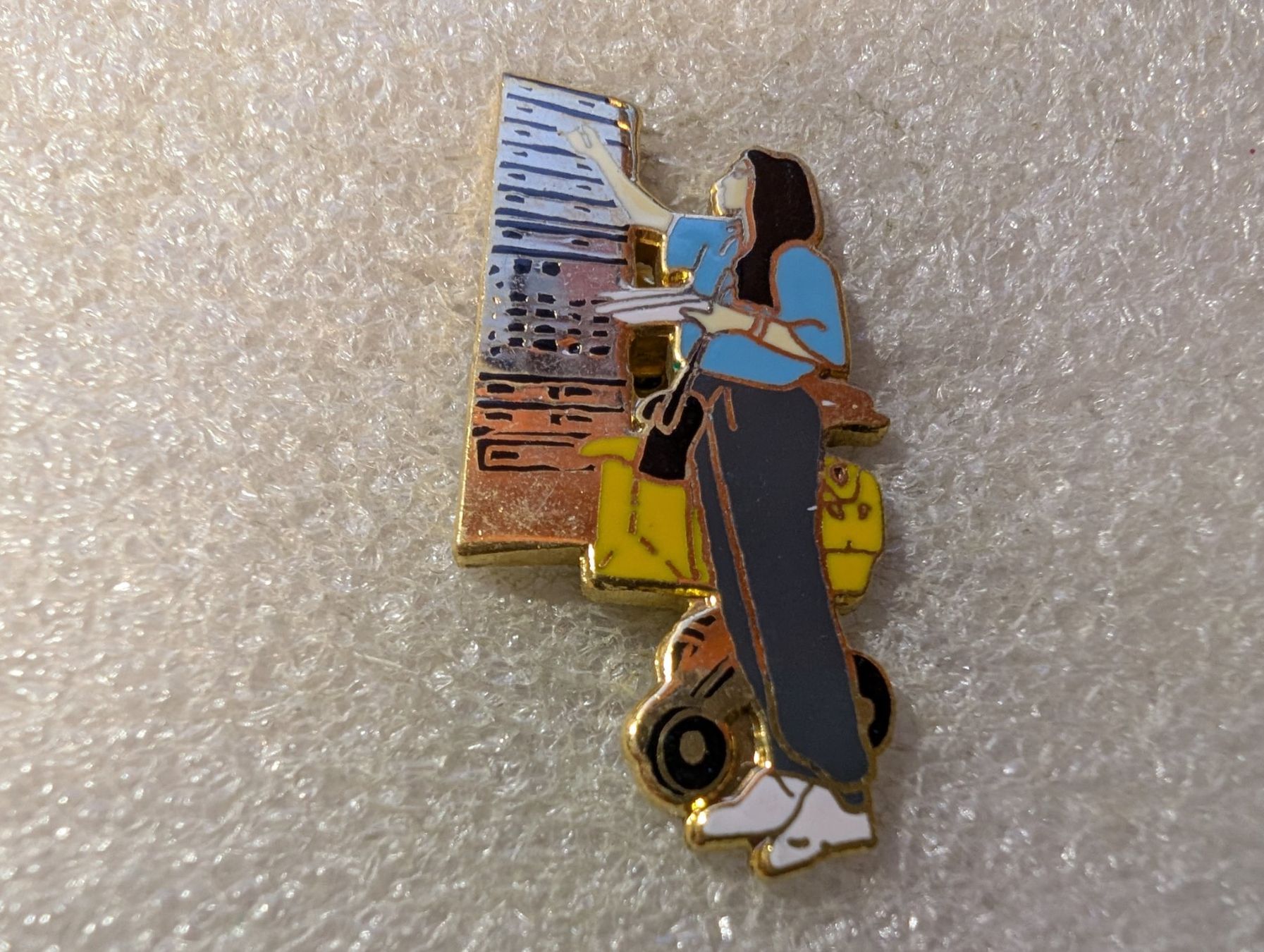 Placchette & Badge: Ansteckpin 12: Postfrau Deutsche Post – Usato da Oppligen venduto da Pin-Fall-Shop