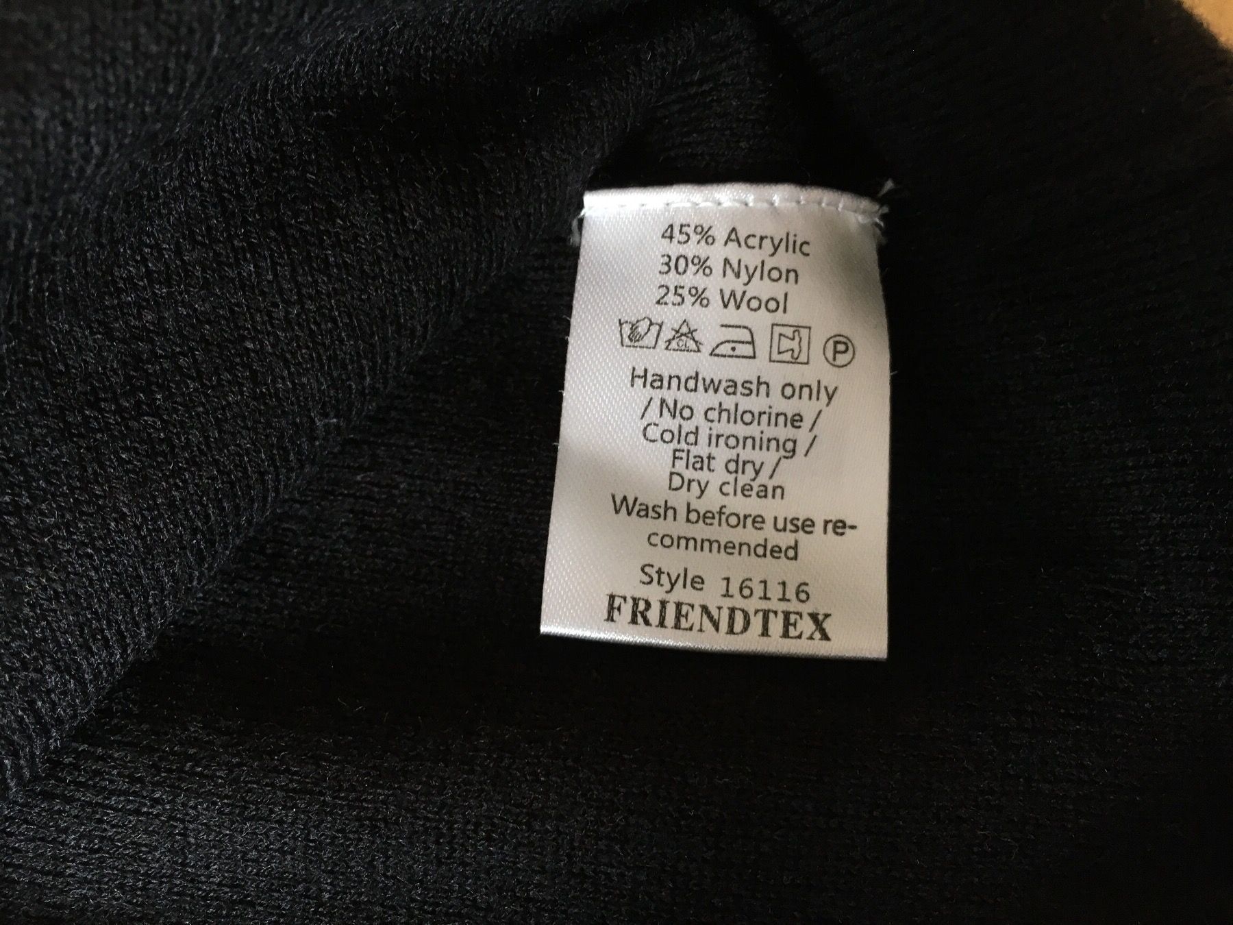 Maglioni & Felpe: Friendtex - Strickjacke, schwarz, L – Nuovo (secondo la descrizione) da Luzern venduto da Jiggy_8898 8