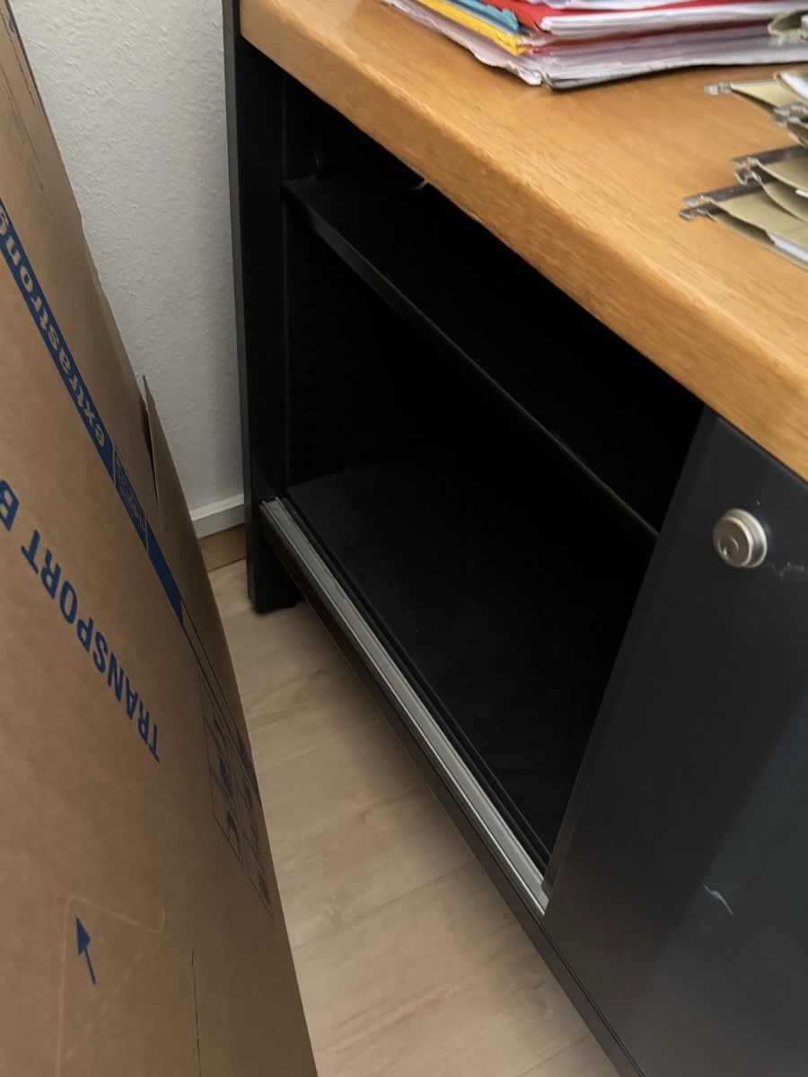 Schreibtische: Bürotisch, Corpus und Kommode im Set – Gebraucht aus Zürich von marija_v 3