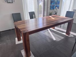 Massiver Holztisch, französiches Nussbaumholz, 210cm x 100cm