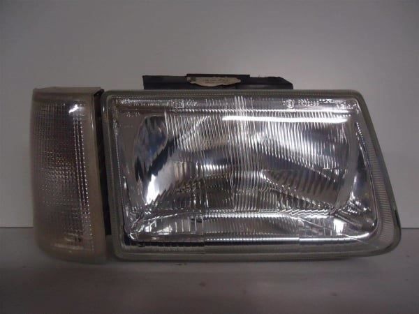 Opel Fari: Opel Corsa A. Scheinwerfer. rechts – Usato da Ibach venduto da Zingi73