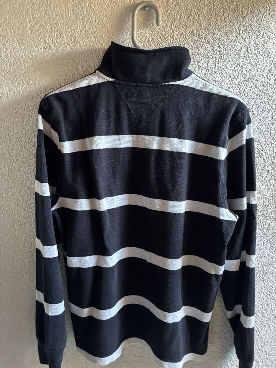 Tommy Hilfiger Maglioni & Felpe: Pull Tommy Hilfiger rayé, taille S - parfait automne! – Usato da La Chaux-de-Fonds venduto da eli_n8pc 2