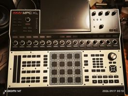 Akai MPC xl