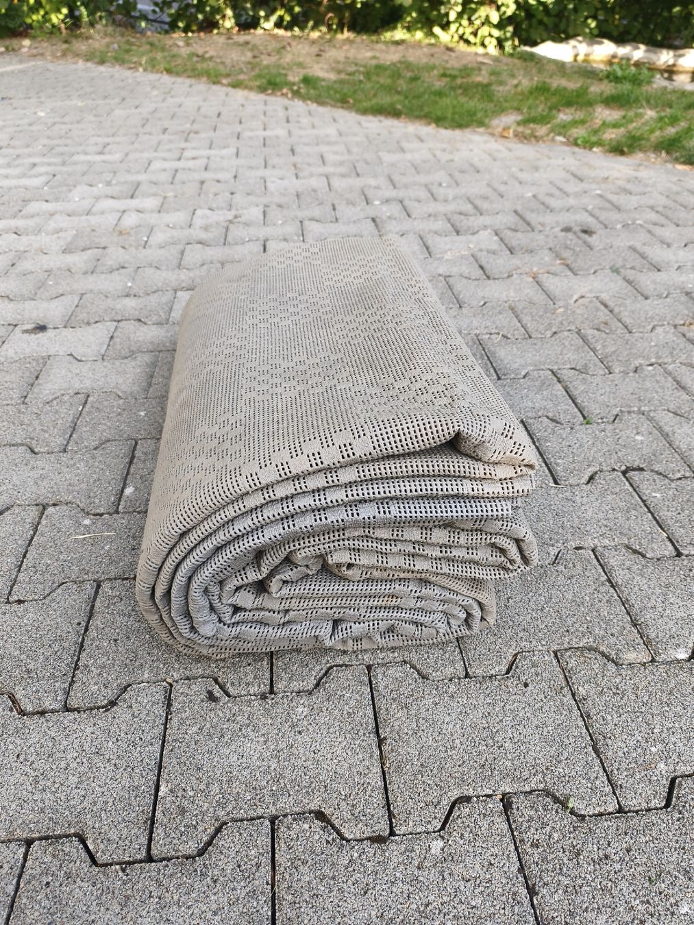Tappeti: Vorzeltteppich 250x540cm – Usato da Gontenschwil venduto da Jeepli1970