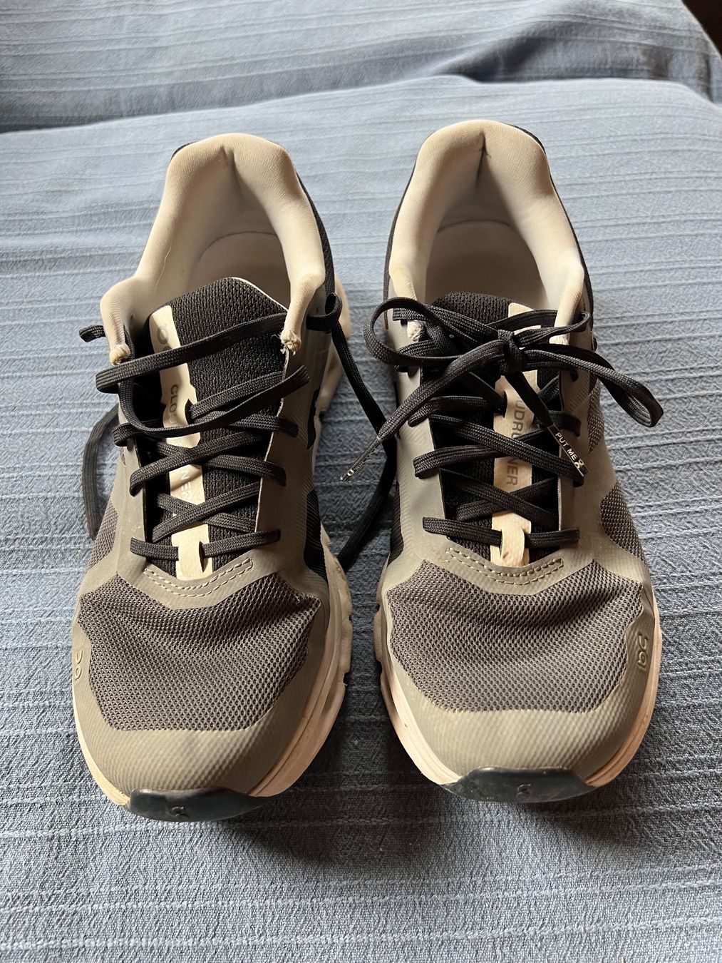 On Damenschuhe: On Cloudrunner Grösse 39 – Gebraucht aus Stein AR von Landliebe77 3