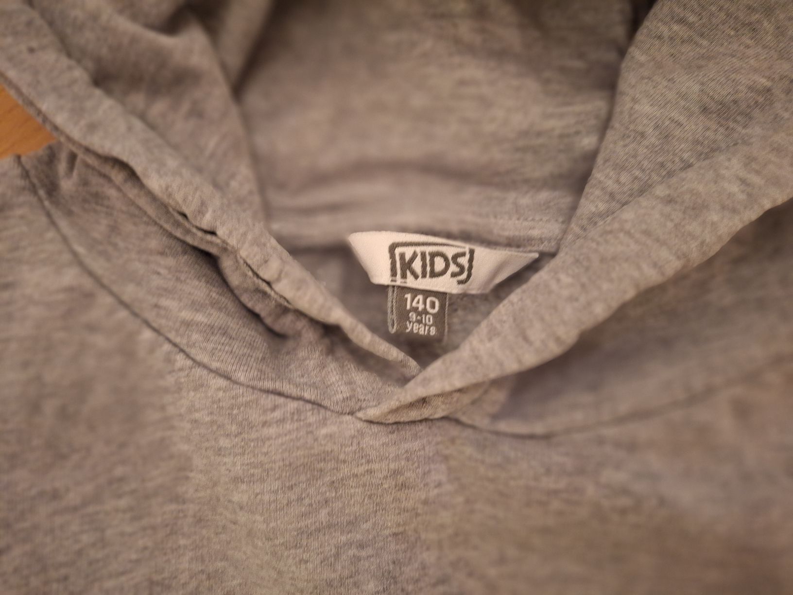 Maglioni & Felpe: Kapuzenpullover in Gr. 140 – Usato da Oberrieden venduto da man_tky9 2