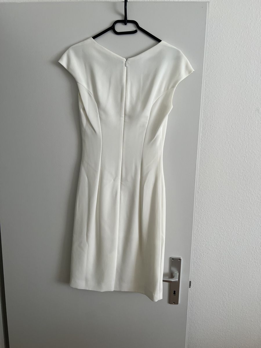 Hugo Boss Kleider: Hugo Boss weisses Etuikleid - S – Gebraucht aus Rothrist von FL_17 3