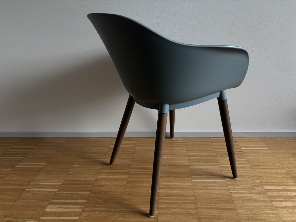 Ikea Sedie: Ikea Designstuhl Blau Kunststoff Einzelstück mit Holzoptik – Usato da Horw venduto da jak_cy5d 3