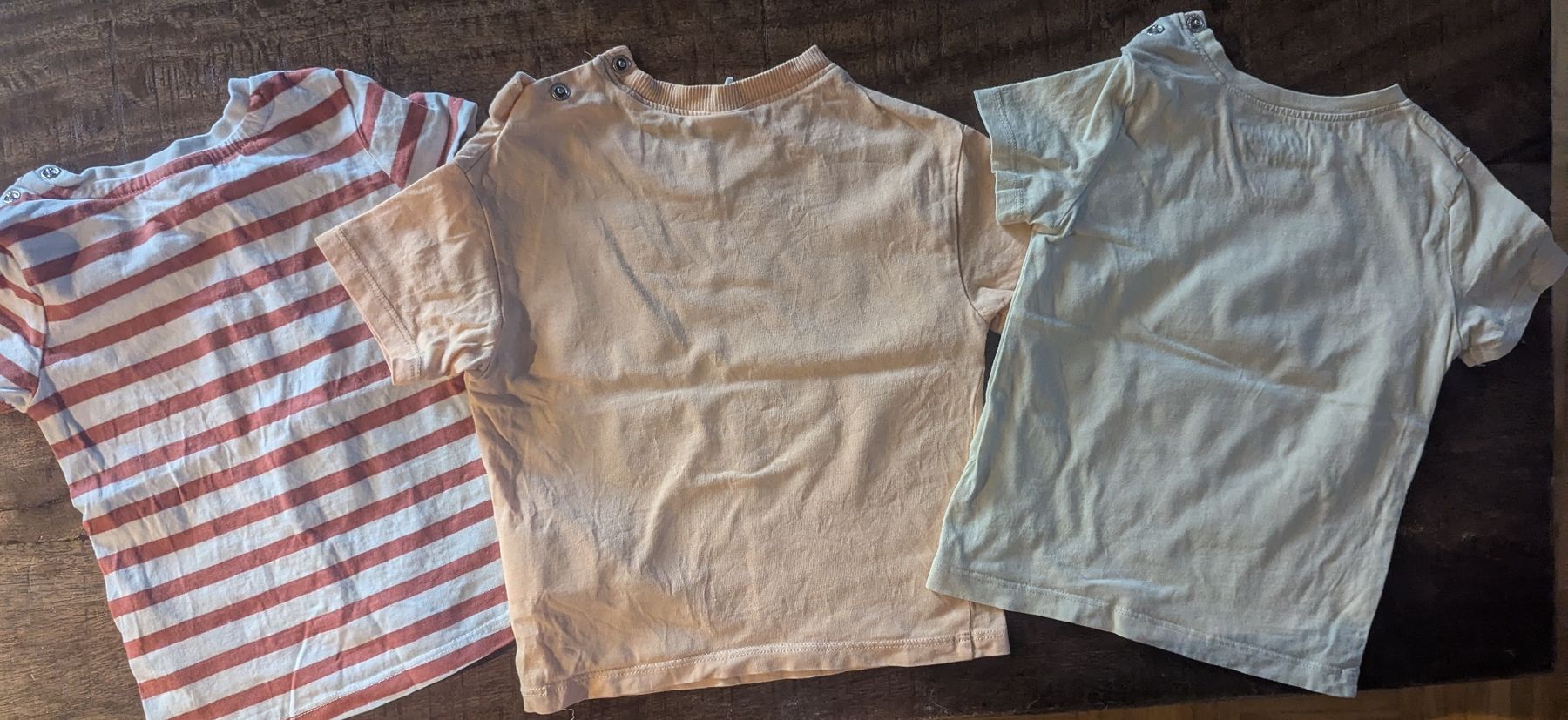 Lotti & Set di vestiti: T-shirts, 80 cm – Usato da Zofingen venduto da Droni_A 1