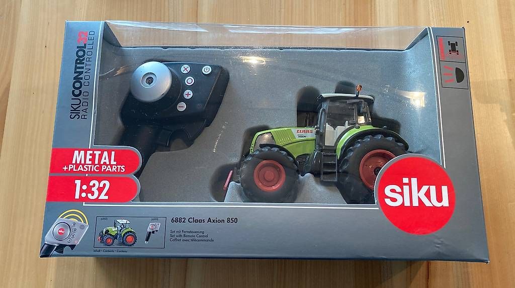 Trattori: Siku claas axion 850  – Usato da Frauenkappelen venduto da ann_65rk