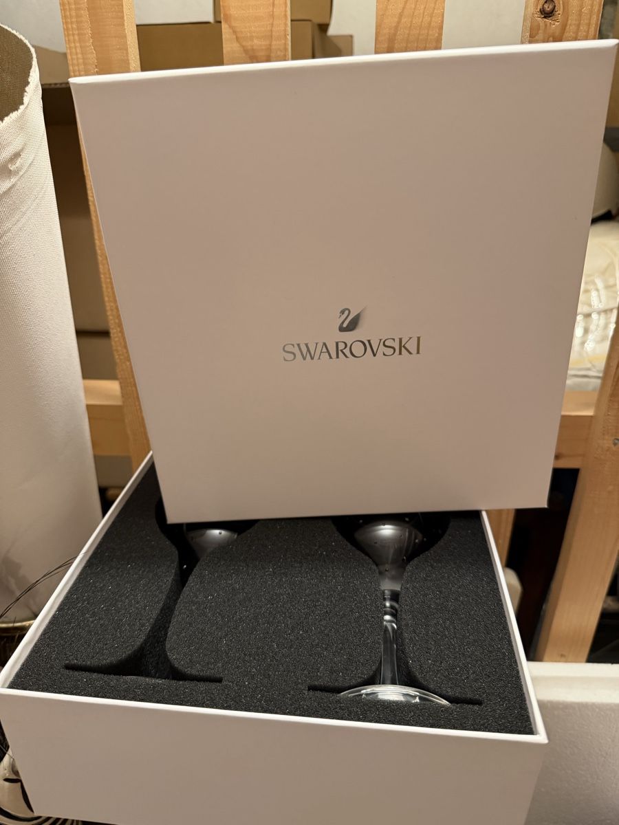 Swarovski Bicchieri: Swarovski Weinglas-Set mit 2 Stück – Nuovo e nell'imballaggio originale da Zürich venduto da burbujita257