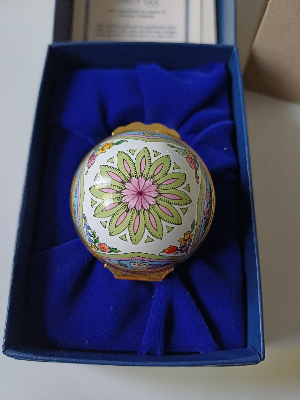 Altro in Decorazioni & Accessori: Halcyon Days enamels, Bilston Dose, Easter Egg 1992 – Nuovo e nell'imballaggio originale da Zürich venduto da Avocadokern 6