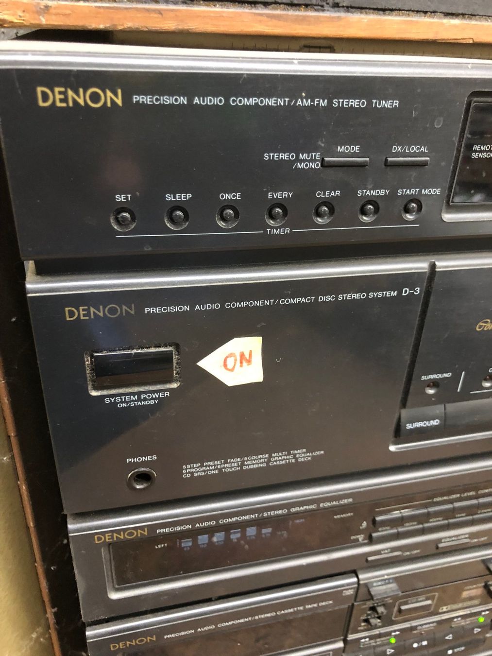 Denon Systèmes audio & multimédias: Denon Hifi Compact System D3 – Défectueux à Hinterkappelen par atomschnee 2