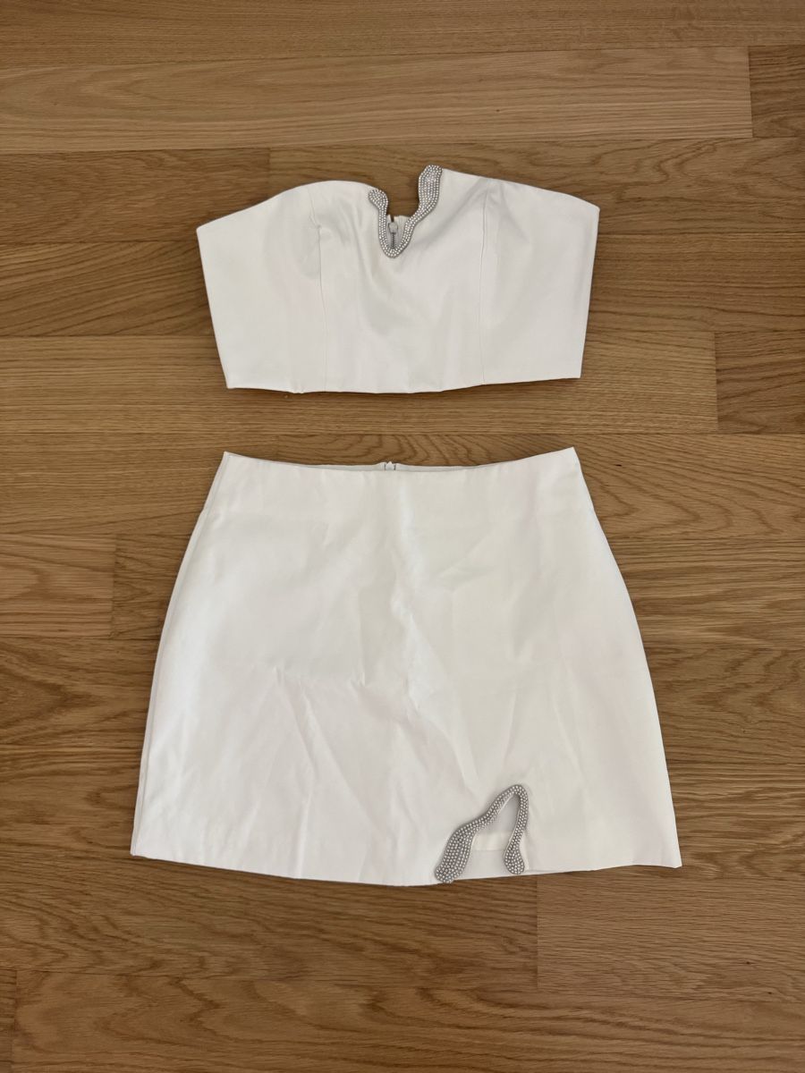 Lotti di vestiti: White two-piece women size S – Usato da Zürich venduto da ErnstS_23