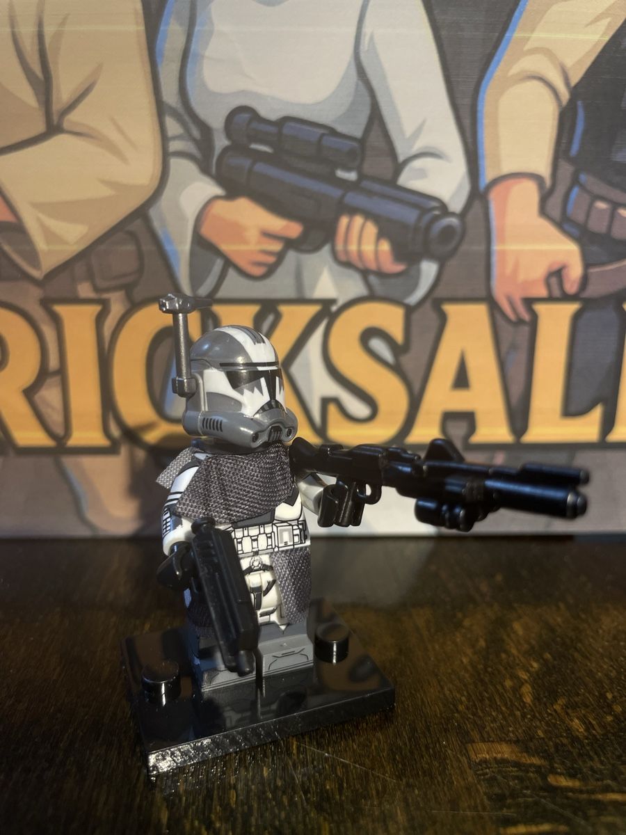 Star Wars Statuette: Star Wars Wolfpack Captain Clone Trooper Figur Lego-Komp. – Nuovo (secondo la descrizione) da Zufikon venduto da BrickSales