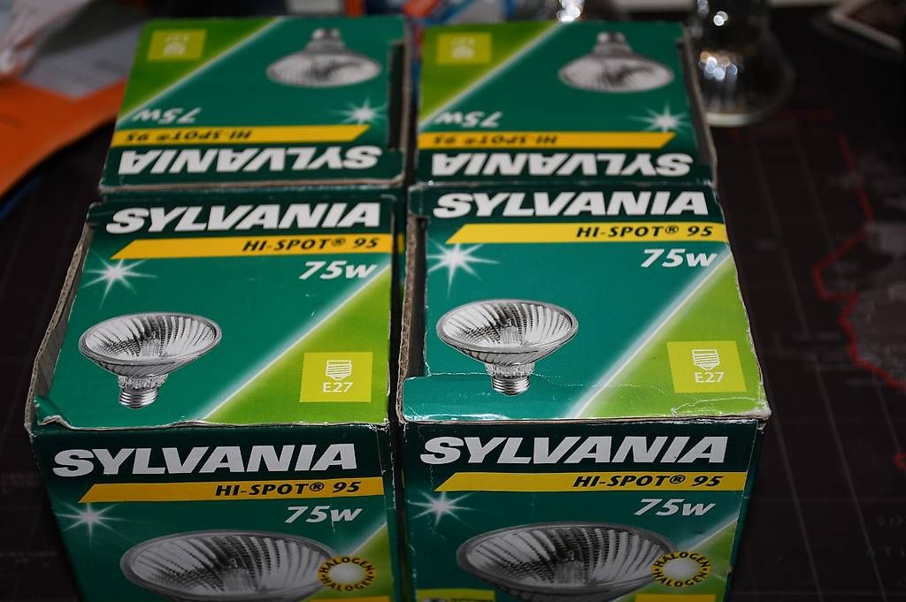 Lampes: Sylvania E 27 Halogen Spots – D'occasion à Hinwil par Sinclar1