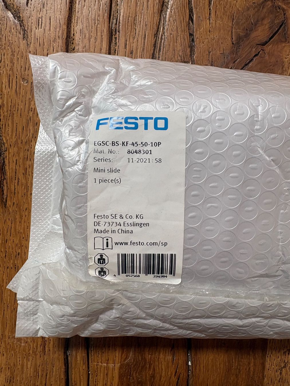 Altre forniture industriali: Mini-Schlitten EGSC-BS-KF-45-50-10P – Nuovo e nell'imballaggio originale da Hedingen venduto da Luana02 1