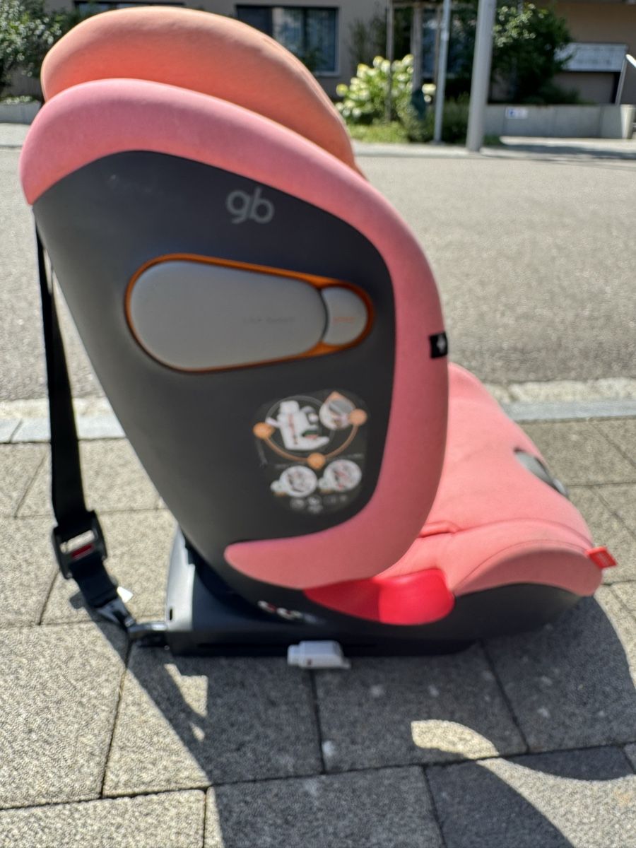 Seggiolini per auto: Kinderautositz – Usato da Ettingen venduto da B8183 1