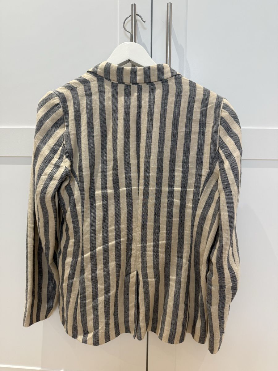 Completi & Tailleur: TWINSET linen suit size 38 M – Usato da Crans VD venduto da jas_9g82 2