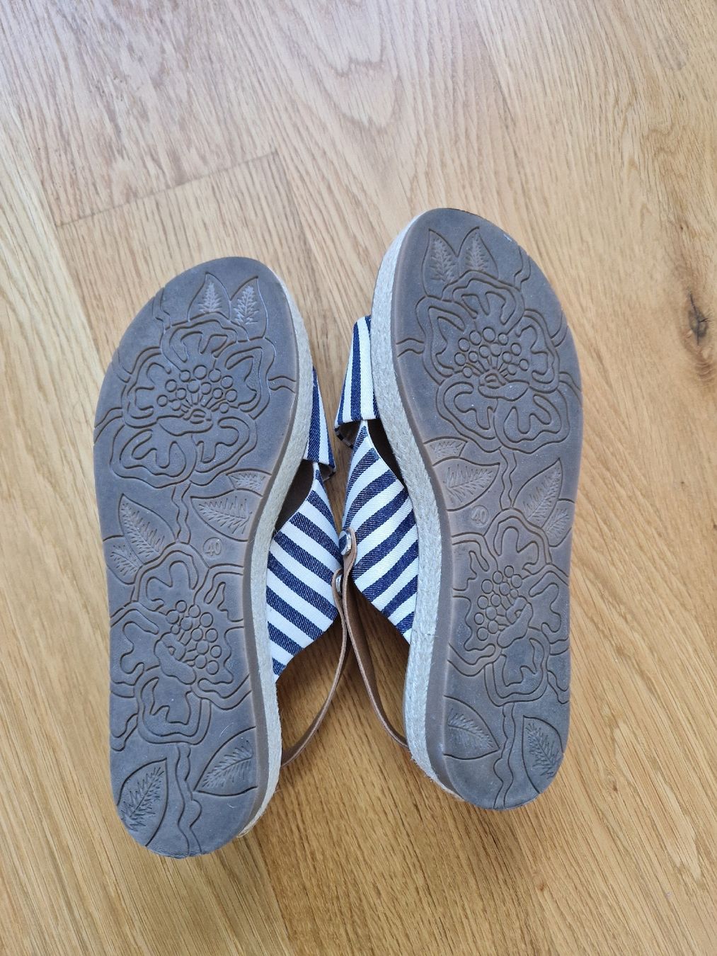 Scarpe da donna: Sandalen Catwalk – Nuovo (secondo la descrizione) da Winterthur venduto da jamz77d 3