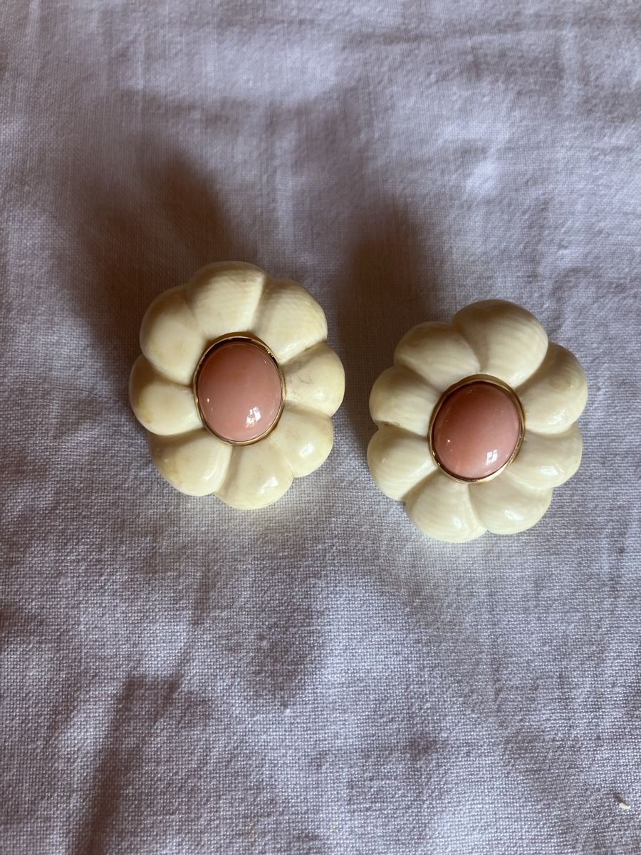 Boucles d'oreille: Vintage Ohrclips Knochen – D'occasion à Bassersdorf par groovygremlin