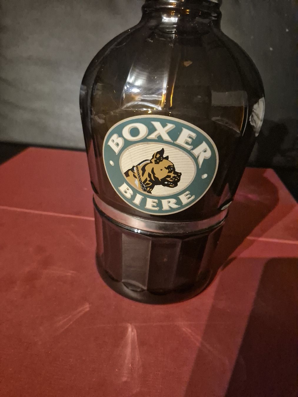Gläser, Krüge & Flaschen: Bouteille 2l de bière Boxer rare - Objet de collectionneur – Gebraucht aus Penthalaz von yve_wsq8 1