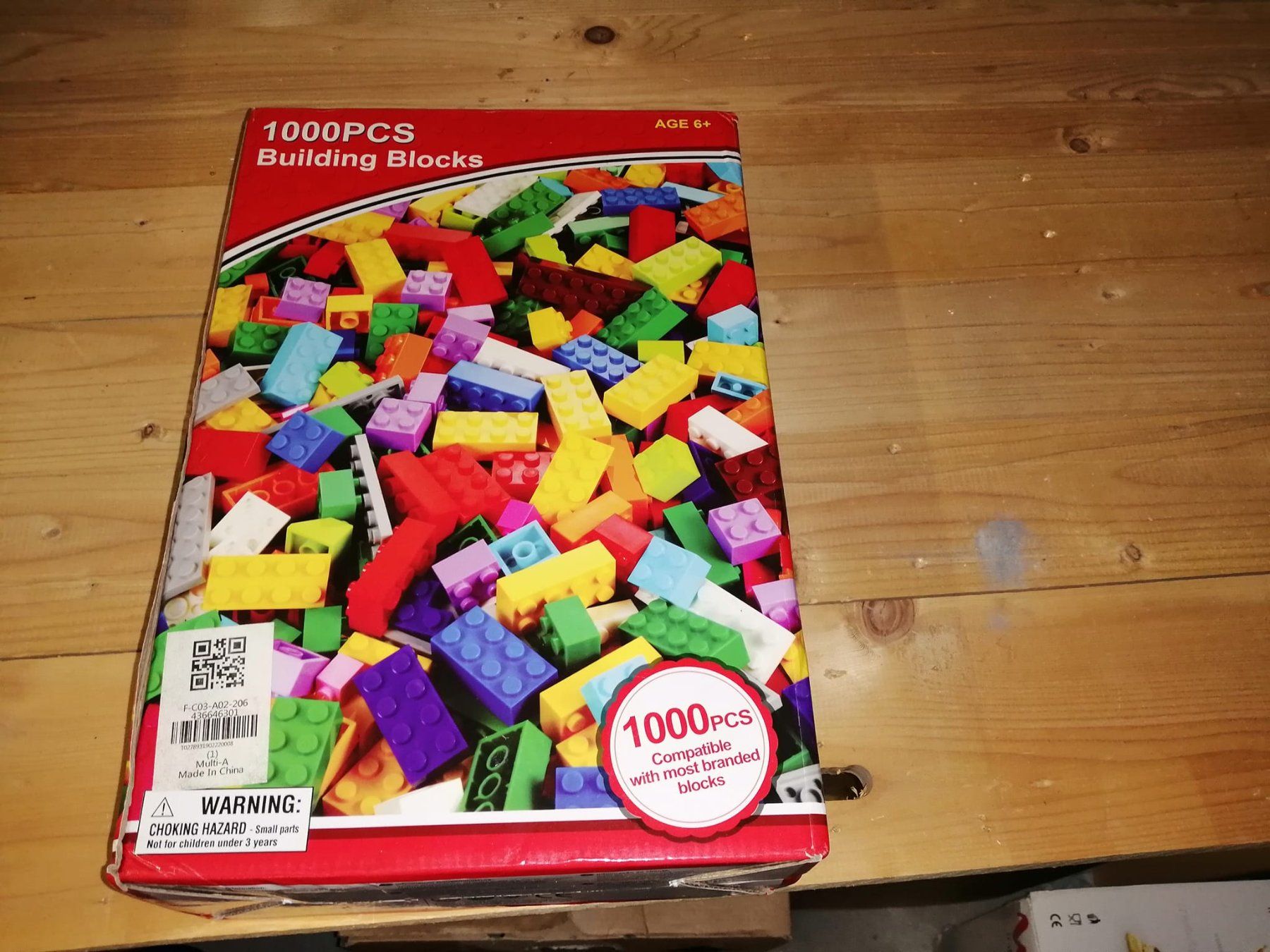 Giocattoli: Ensemble de briques 1000pces ( compatible Lego ) – Nuovo e nell'imballaggio originale da La Tour de Trême venduto da Startjouet