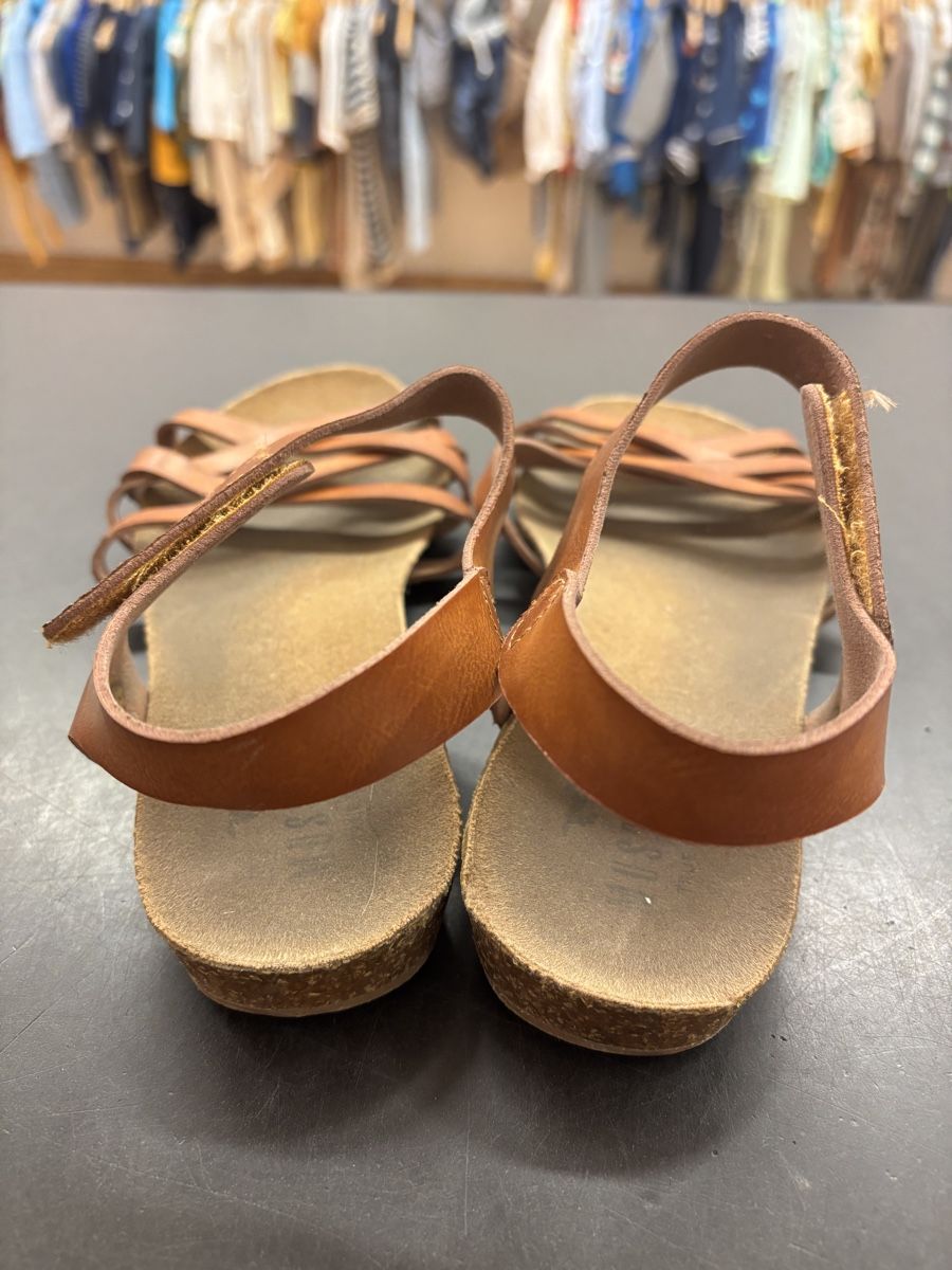 Mustang Scarpe per ragazze: Mustang Sandalen Mädels, Grösse 35 – Usato da Büren an der Aare venduto da Nikito2001 3