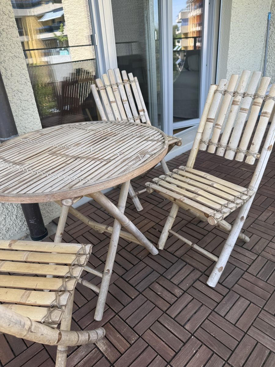 Set di tavolo e panche: Bambus-Gartenmöbel-Set – Tisch mit 4 Stühlen – Usato da Dübendorf venduto da ver_rb5x 2