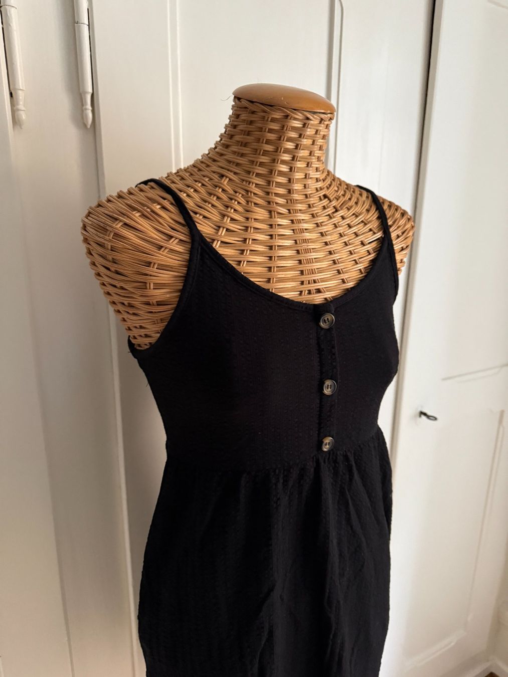 Next Vestiti: NEXT - Kleidchen schwarz 34 – Usato da Zürich venduto da Diazaio 1