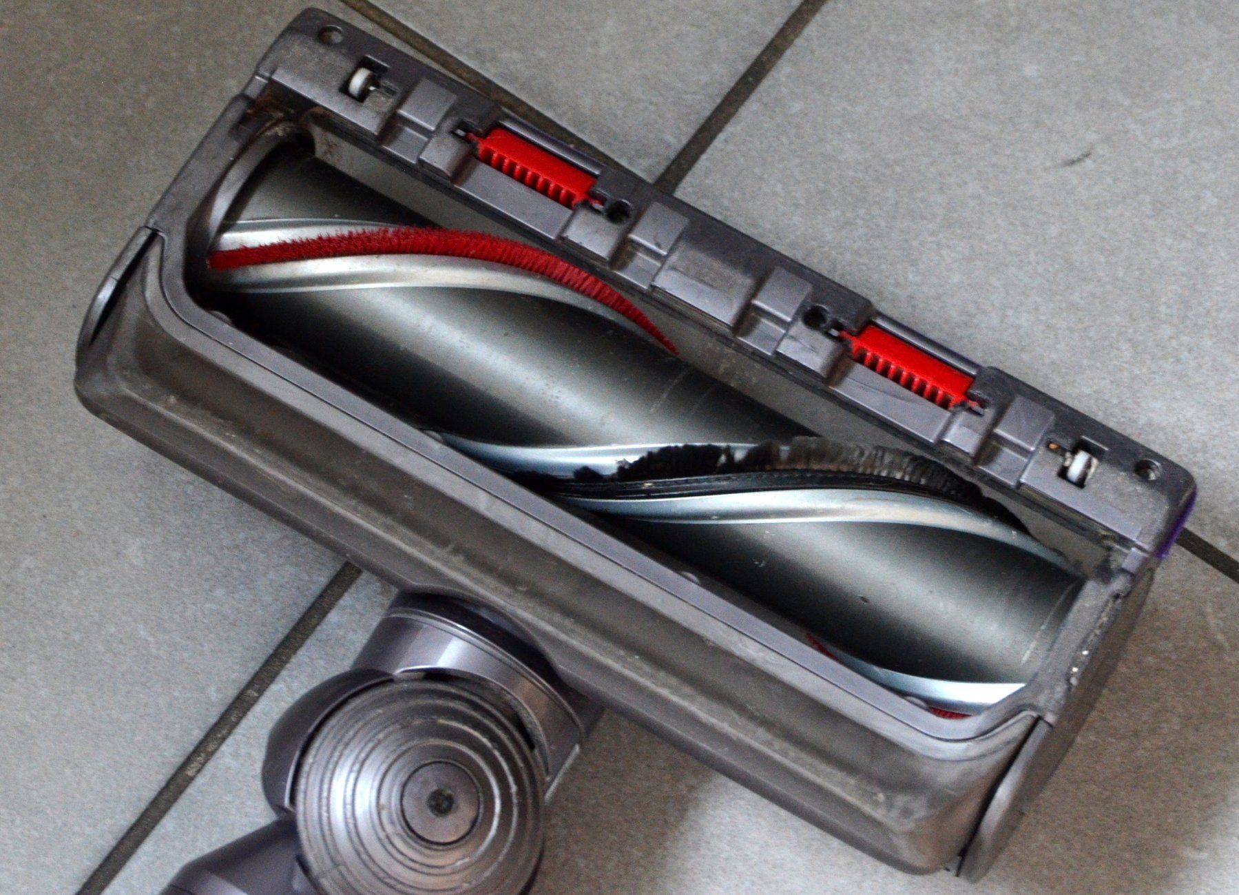 Dyson Aspirapolveri & Accessori: Dyson cyclone V10 absolute Staubsauger / aspirateur – Usato da Collonges venduto da arashee 3
