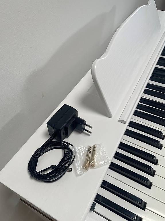 Musikinstrumente: Junior Digital Piano & Hocker / Kinderpiano / Klavier – Gebraucht aus Lengnau AG von Attila74 3