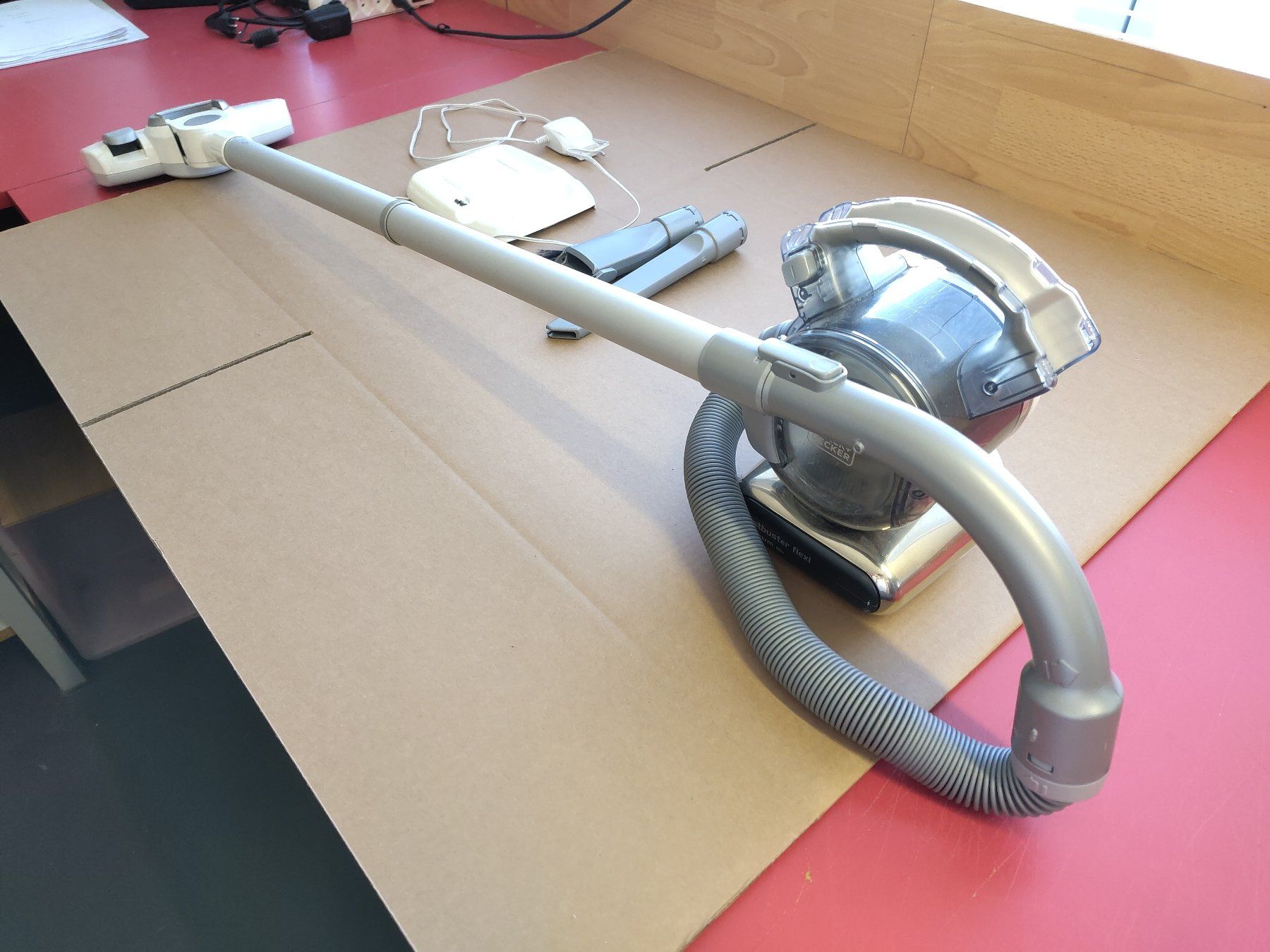 Aspirapolveri & Accessori: Black & Decker Akkusauger Dustbuster Flexi – Difettoso da Unterkulm venduto da klarton 1