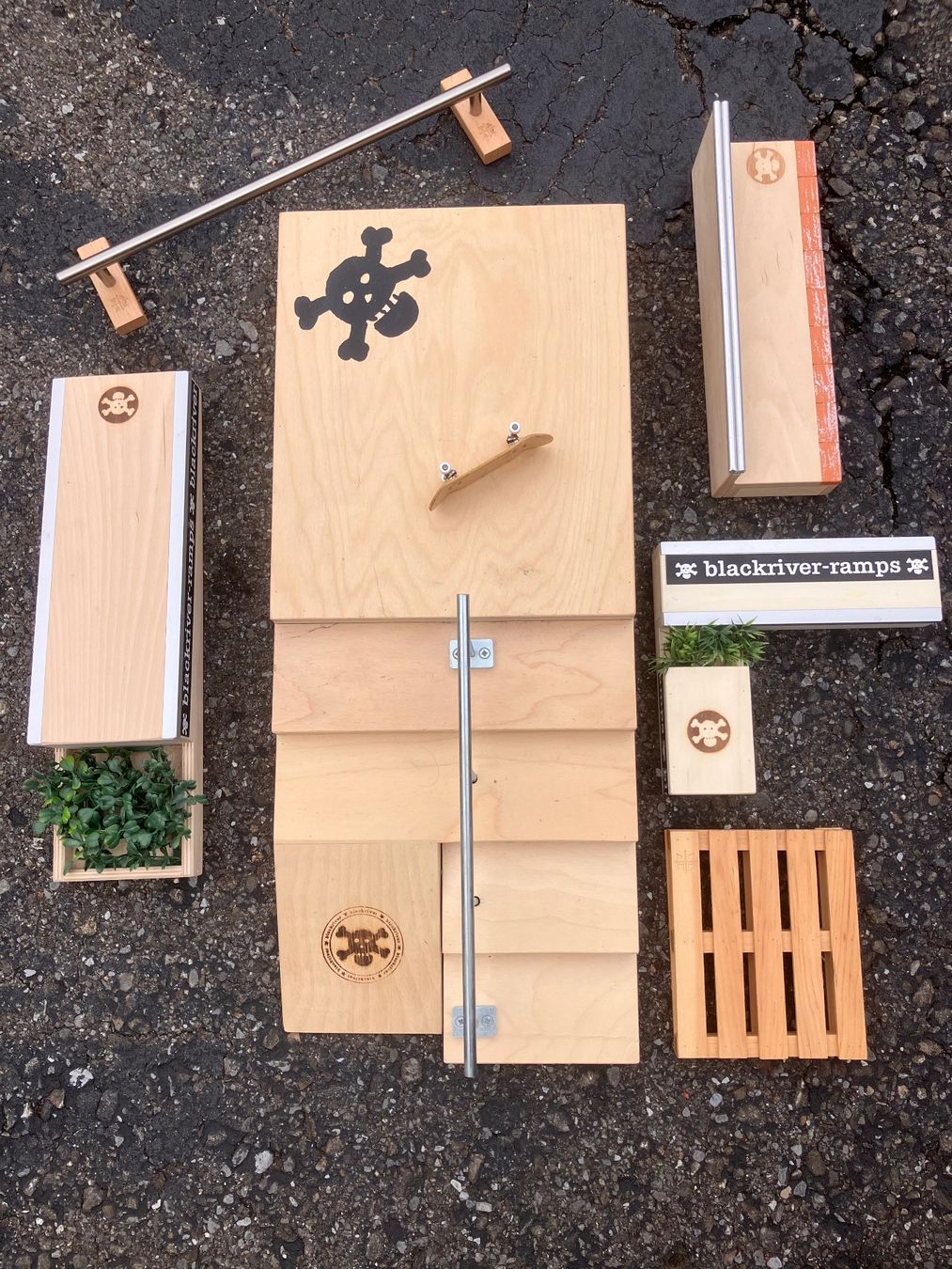 Jouets: fingerboard set - teak & blackriver – D'occasion à Gwatt (Thun) par mwells 3