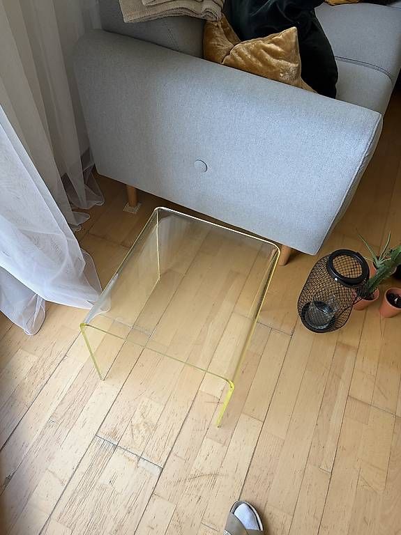 Tables: Plexi Beistelltisch – D'occasion à Luzern par sab_r8tg 1