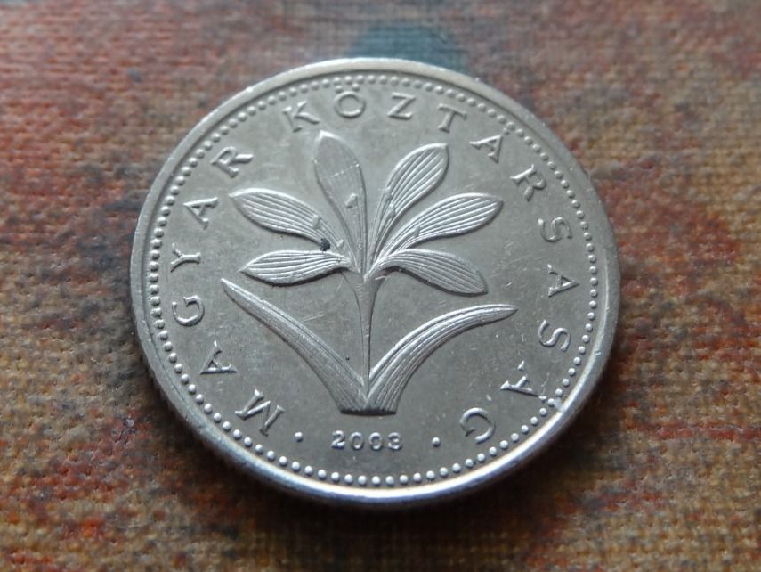 Toutes les monnaies: HONGRIE  2  Forint  2003 – D'occasion à Romanel-sur-Lausanne par Swift13