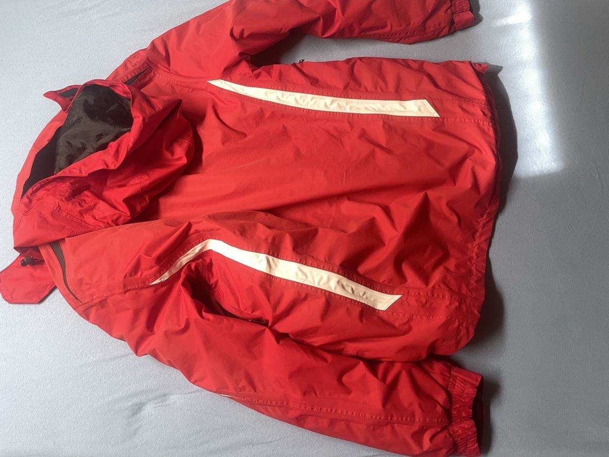 Jacken: Skijacke Gr. 48 M – Gebraucht aus Matten(St.Stephan) von hjkl000