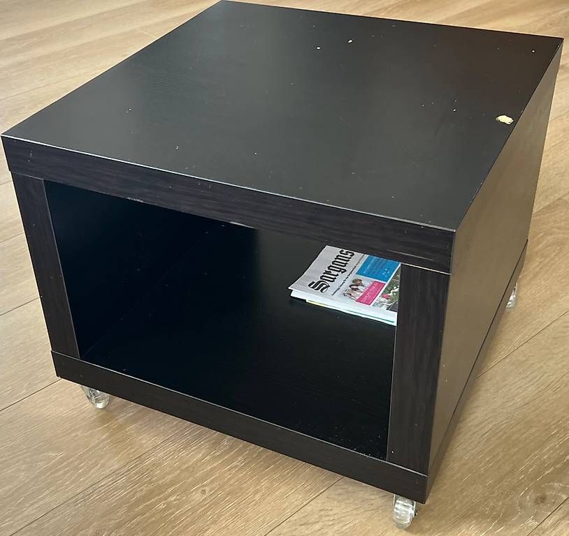 Tavoli: IKEA Couchtisch mit Ablagefach und Rolle – Usato da Mels venduto da Ralf-dp8t 3