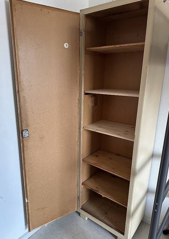 Armadi: Schrank – Usato da Basel venduto da Momo248 2