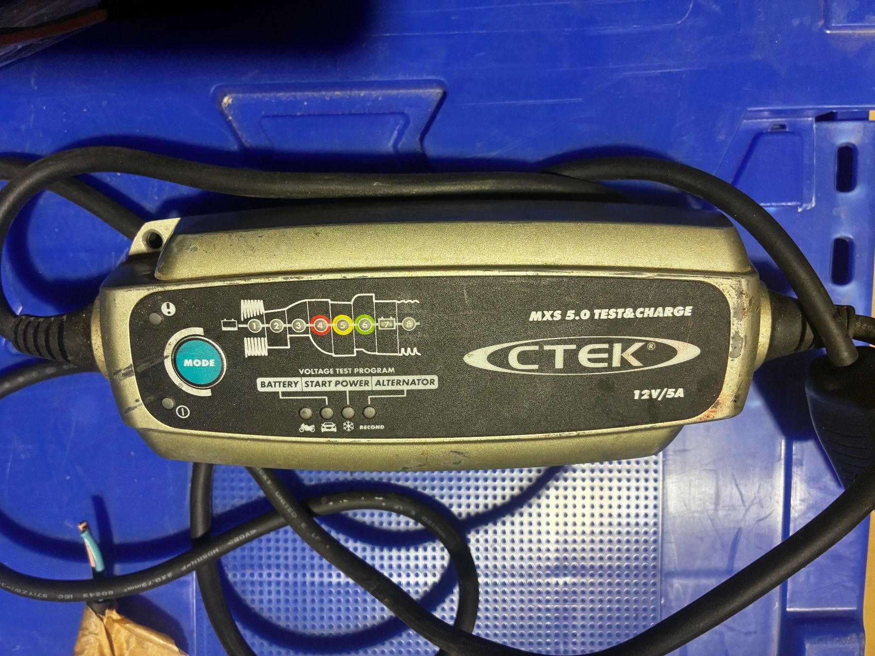 Ctek Batterie-Ladegeräte: Ctek Ladegerät MXS "defekt" – Defekt aus Zollbrück von outlet16 1