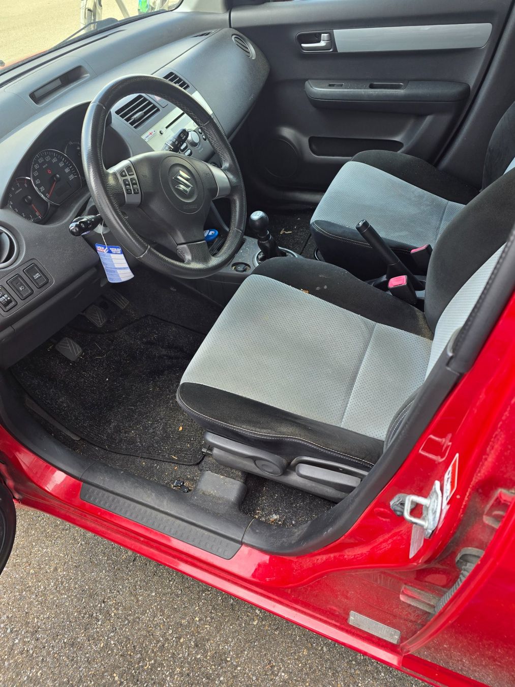 Suzuki Automobili: Suzuki Swift 1.3 – Usato da Gossau SG venduto da mar_m2mk 2