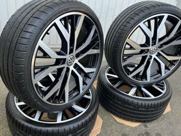 Golf 7 GTI.  TCR  Original VW Felgen Santiago
