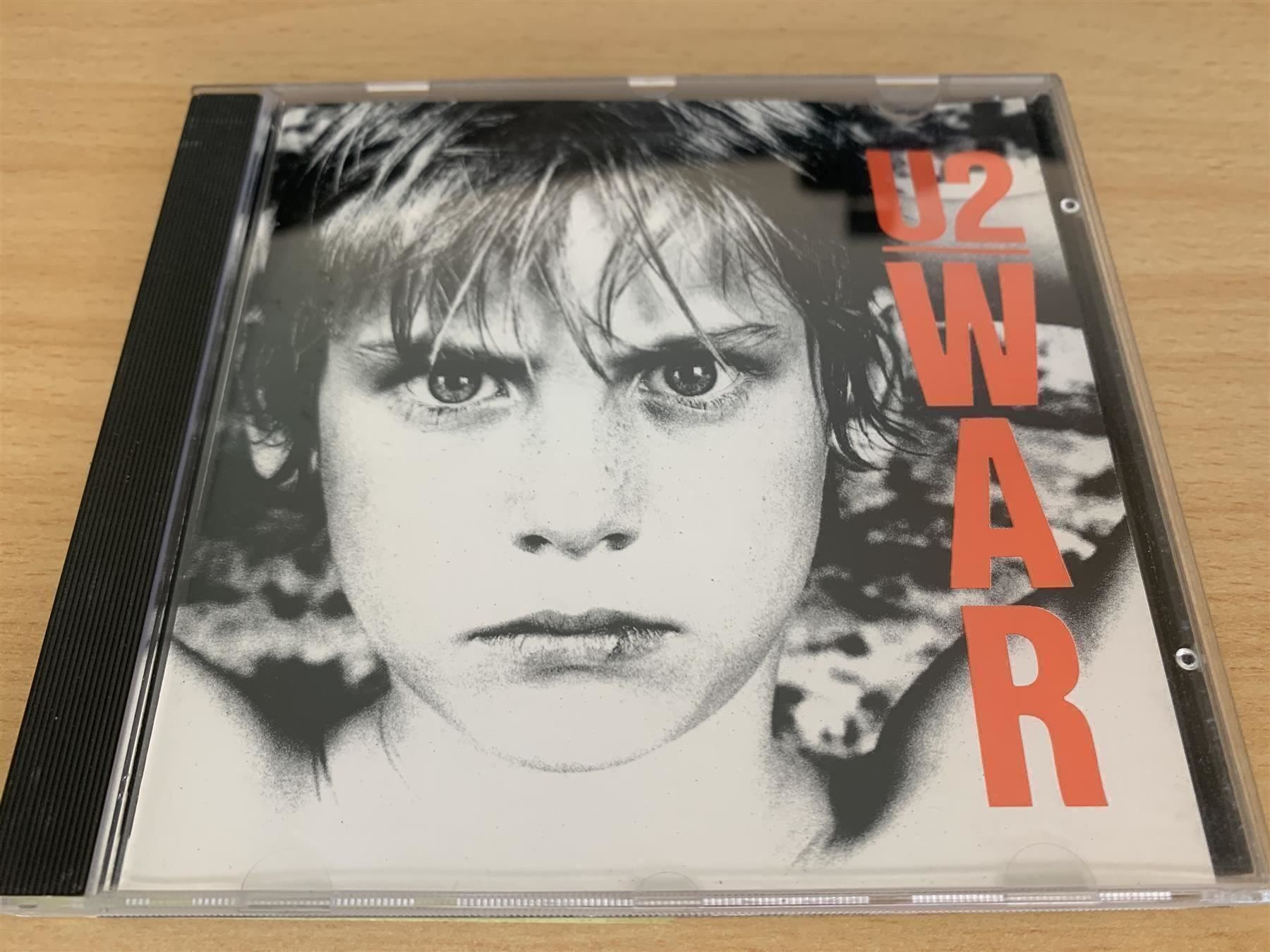 CD: U2 – War – Usato da Rikon im Tösstal venduto da Alpenmutz