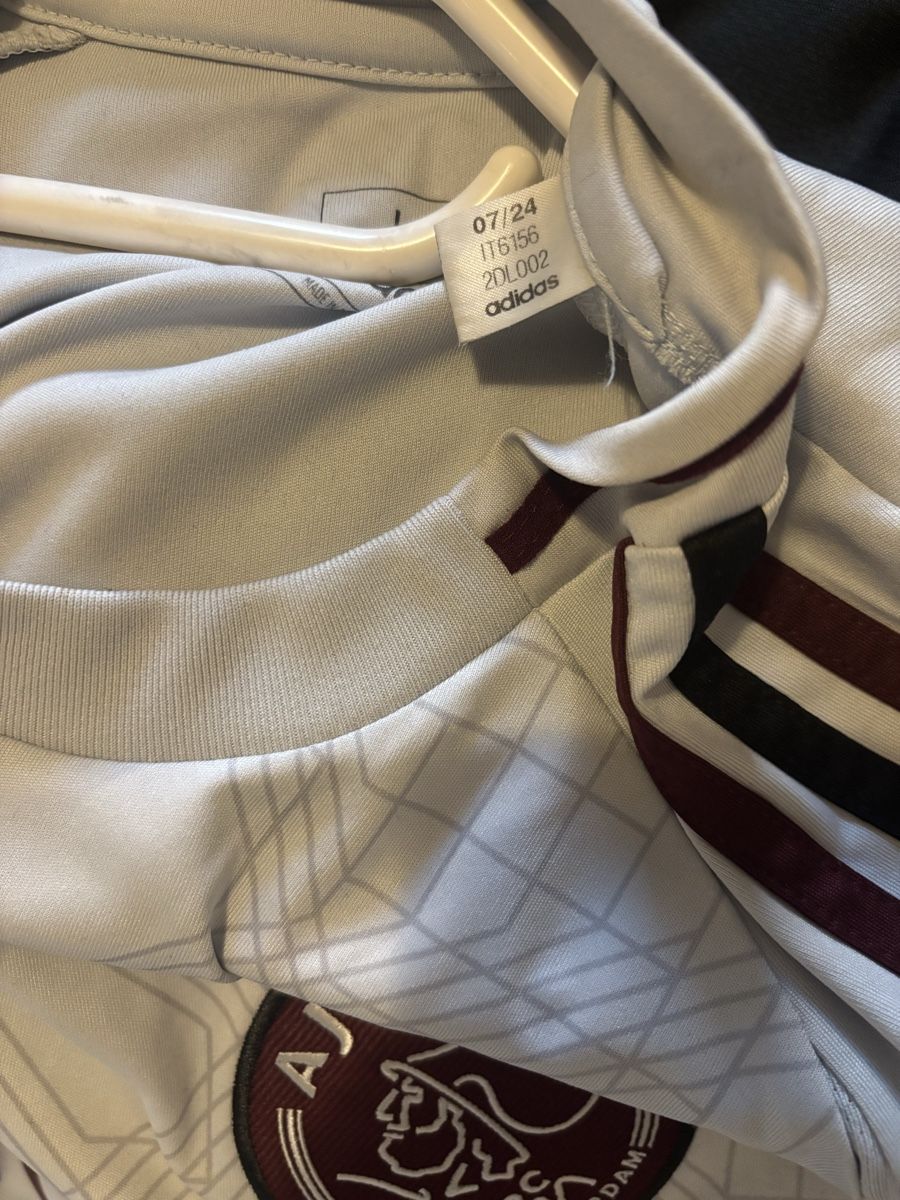 Adidas Canottiere & Pantaloni: Maillot Third Ajax Amsterdam, saison 2024/25. Taille L – Usato da Genève venduto da Abdi27 2