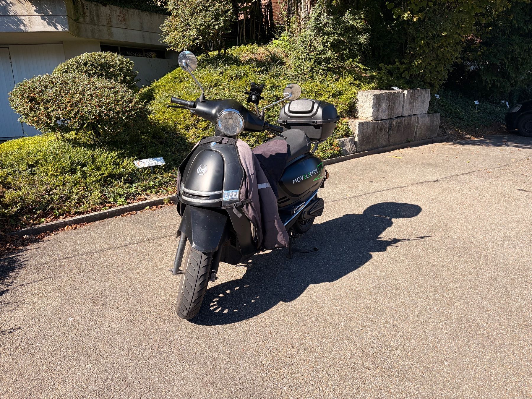 Scooter: Elektro Roller Sakura JS2A – Difettoso da Zumikon venduto da Moedi16