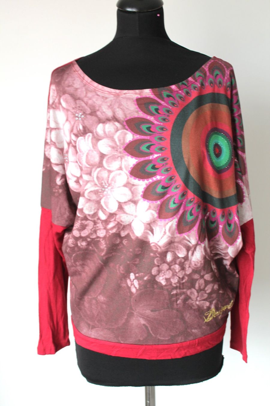 Desigual Pullover & Sweatshirts: Sweatshirt DESIGUAL taille M – Gebraucht aus Chez-le-Bart von jasse
