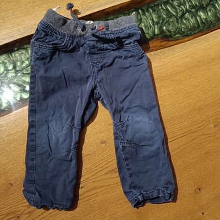 Hose Grösse 86