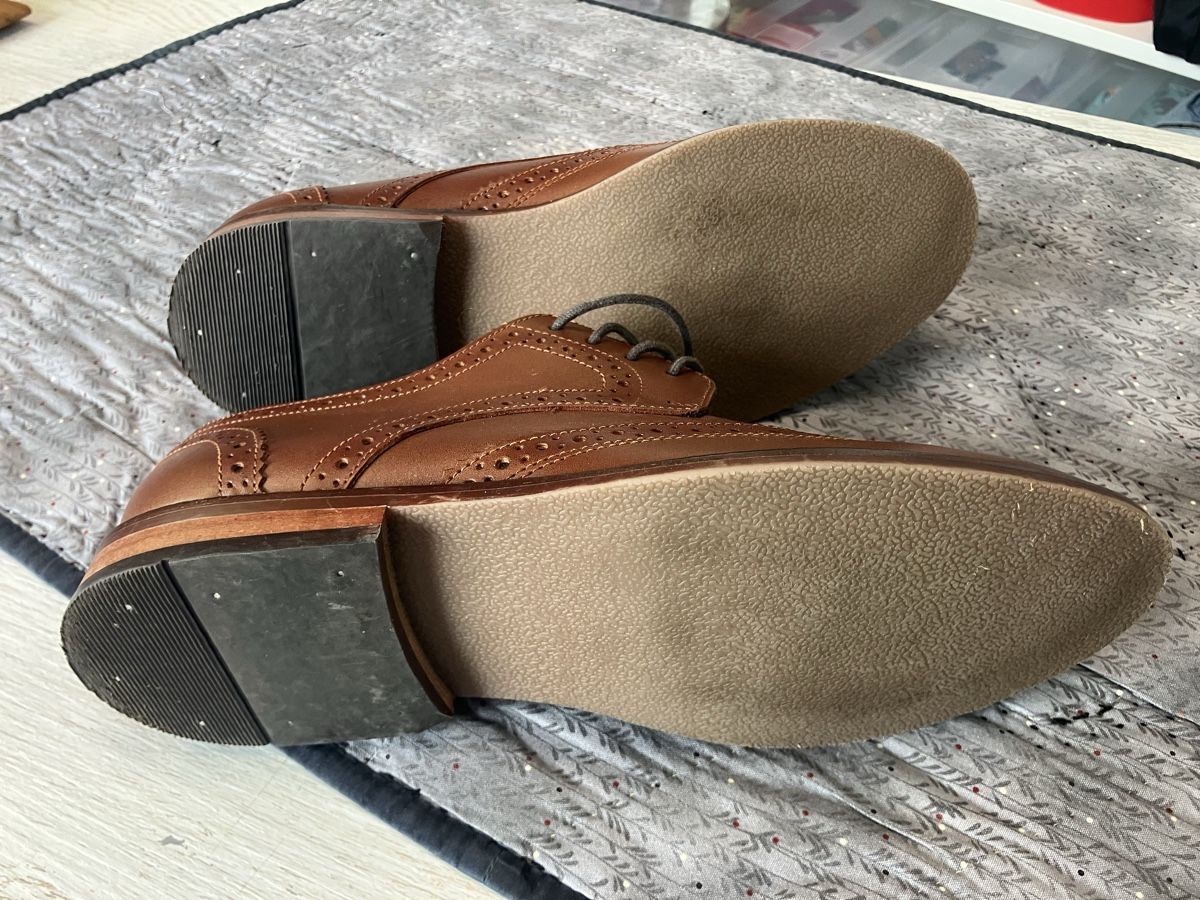 Scarpe da uomo: Chaussures cuir 39 – Usato da Vallorbe venduto da jckolly01 2