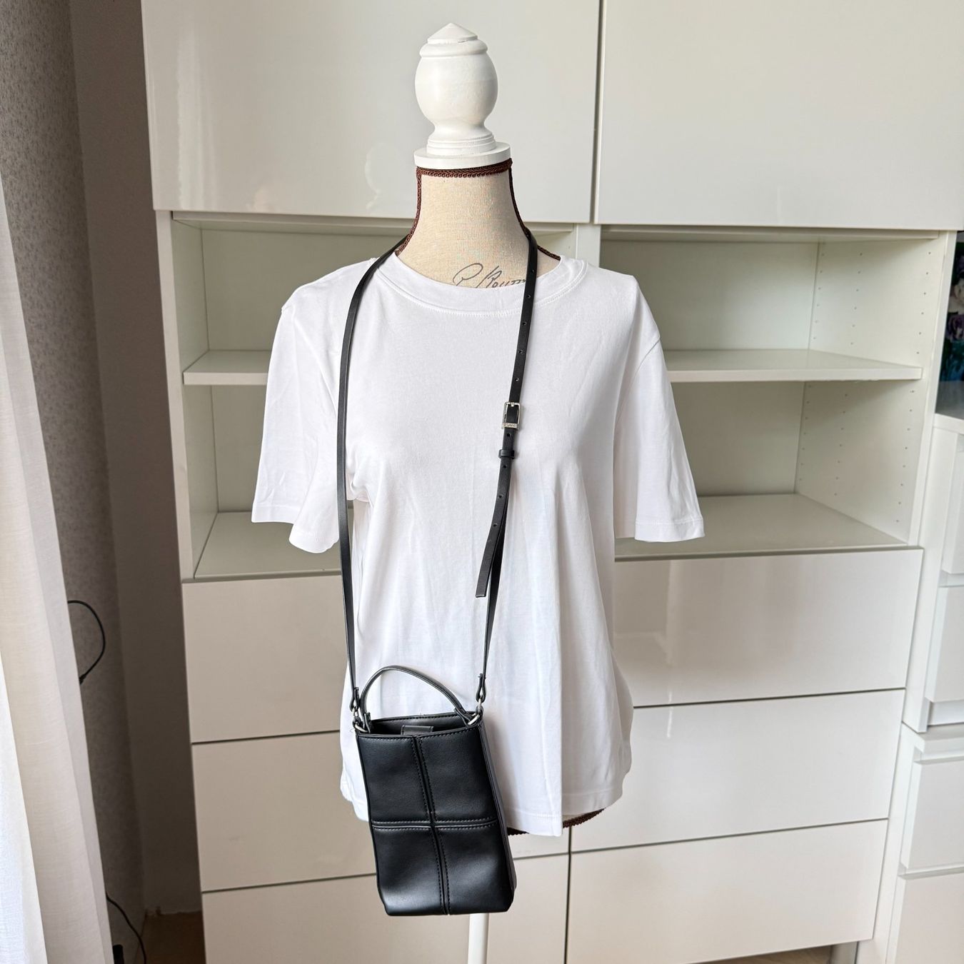 Esprit Taschen für Damen: Esprit Umhängetasche in Schwarz – Gebraucht aus Riedholz von han_fy6l 2