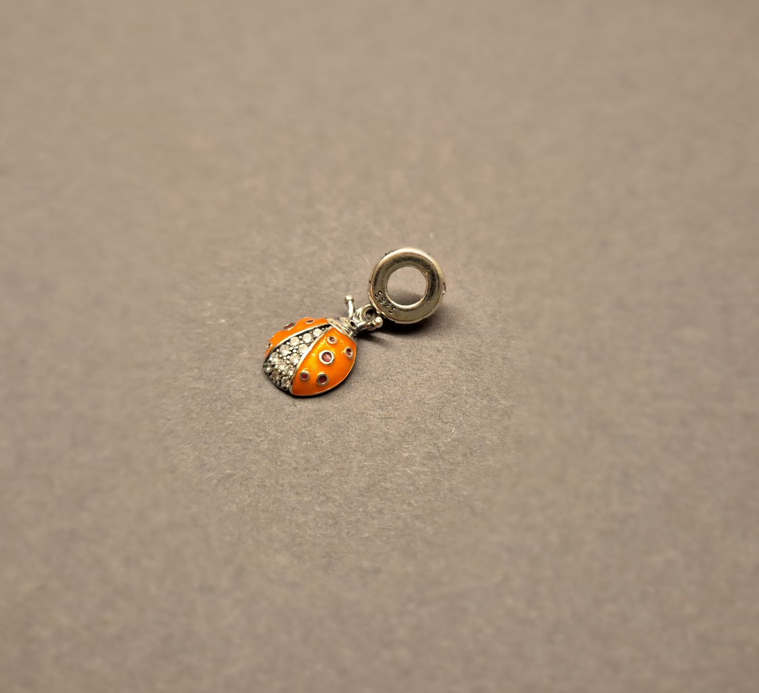 Ciondoli: Silber Charm Marienkäfer Farbwechselnd nach Temp.+Garanti – Nuovo (secondo la descrizione) da Rotkreuz venduto da Carbone_Bijou-Shop 1